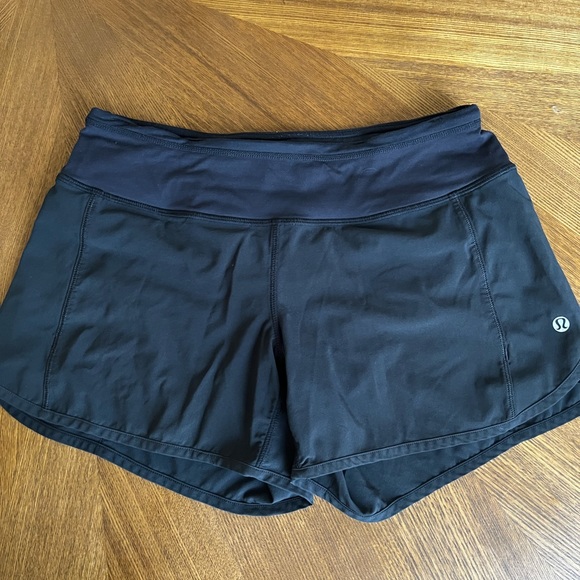 2 Lululemon Speeds - Picture 4 of 6